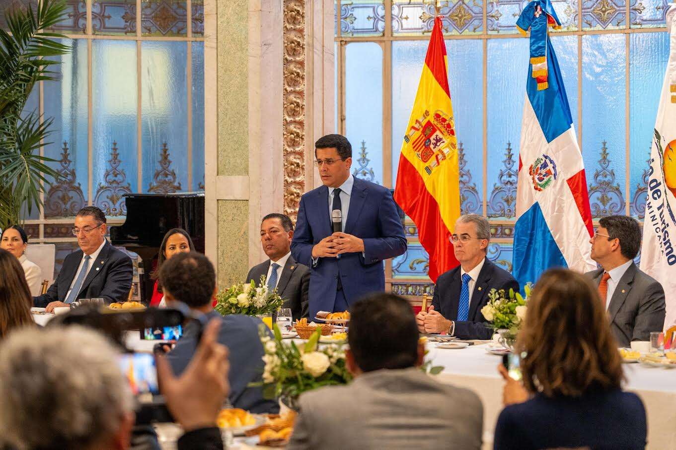 RD logra en Fitur inversiones por más 6.7 mil millones de dólares.