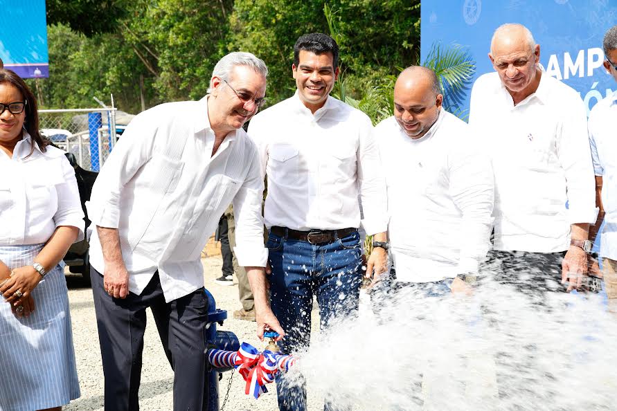 Abinader y Arnaud inauguran ampliación del acueducto Maimón en Monseñor Nouel