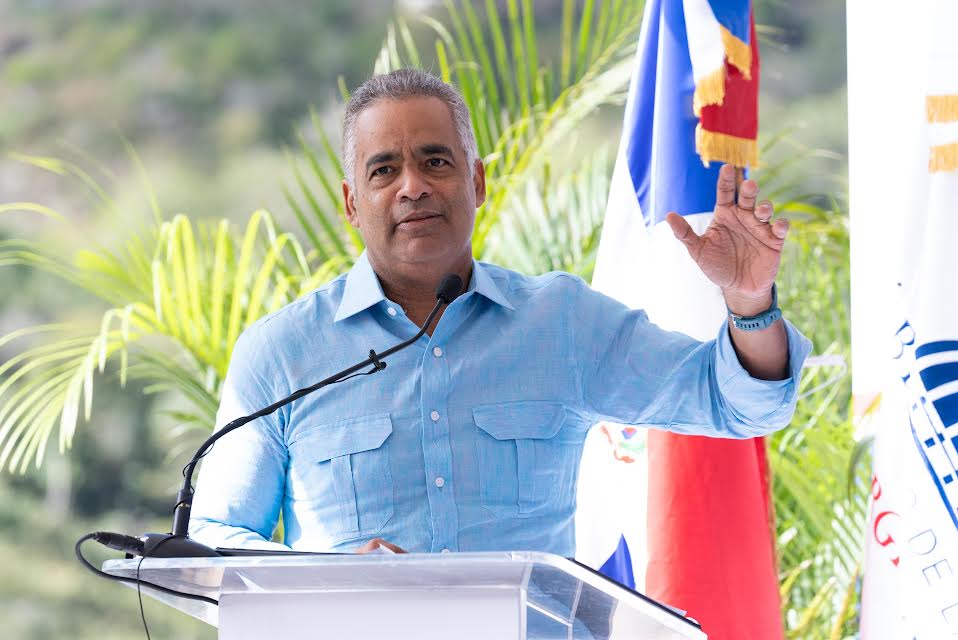 Ministro Joel Santos resalta fortaleza y avances del sistema eléctrico dominicano