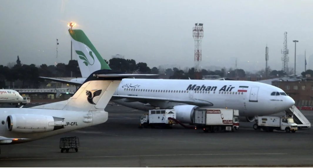 Irán reabre su espacio aéreo a nivel nacional