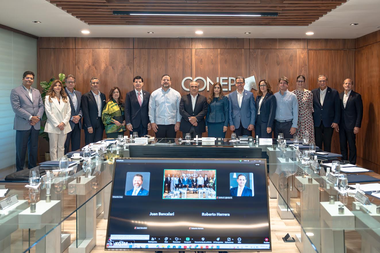 Ministro Paíno Henríquez presentó al CONEP fortalezas y retos de Medio Ambiente