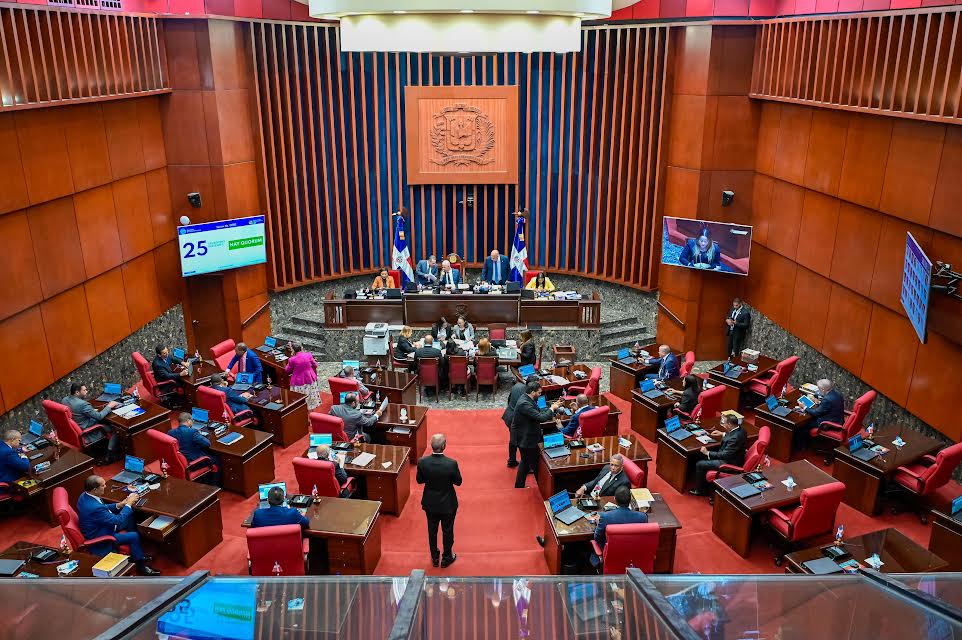 Senado aprueba en segunda lectura Código de Trabajo de la República Dominicana