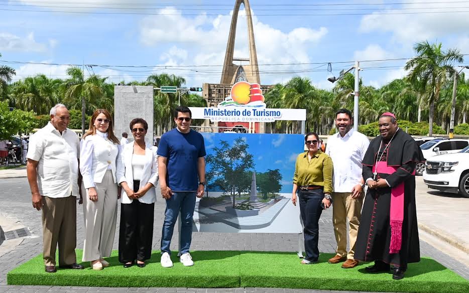 David Collado deja iniciadas varias obras en el entorno de la Basílica de Higüey. 