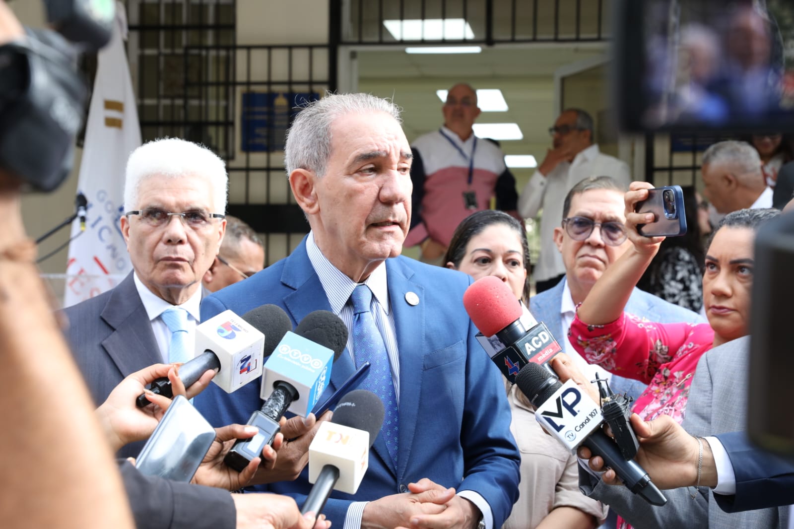 García Fermín resalta beneficios del inglés por inmersión en el futuro de los jóvenes dominicanos