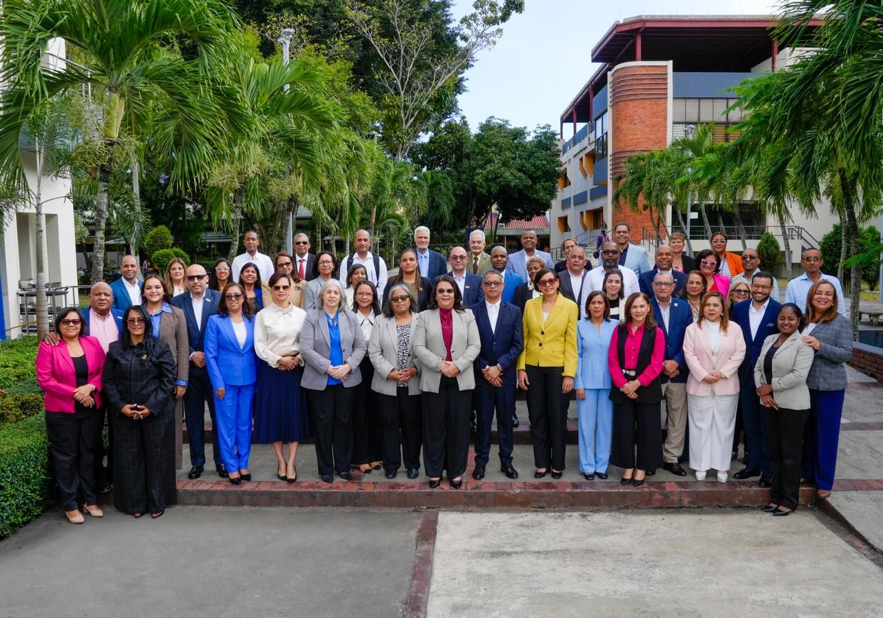 Directora general del INFOTEP socializa líneas estratégicas de su gestión con directores nacionales y regionales