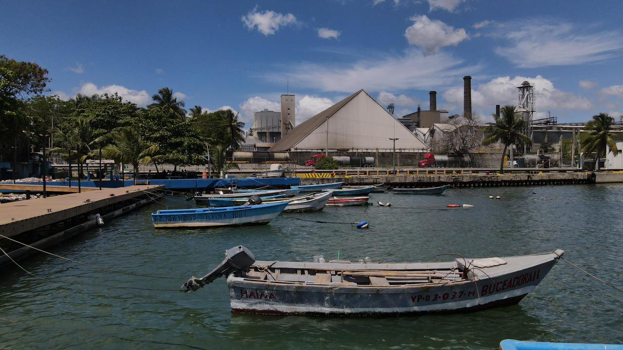APORDOM inaugura muelle pesquero en Haina