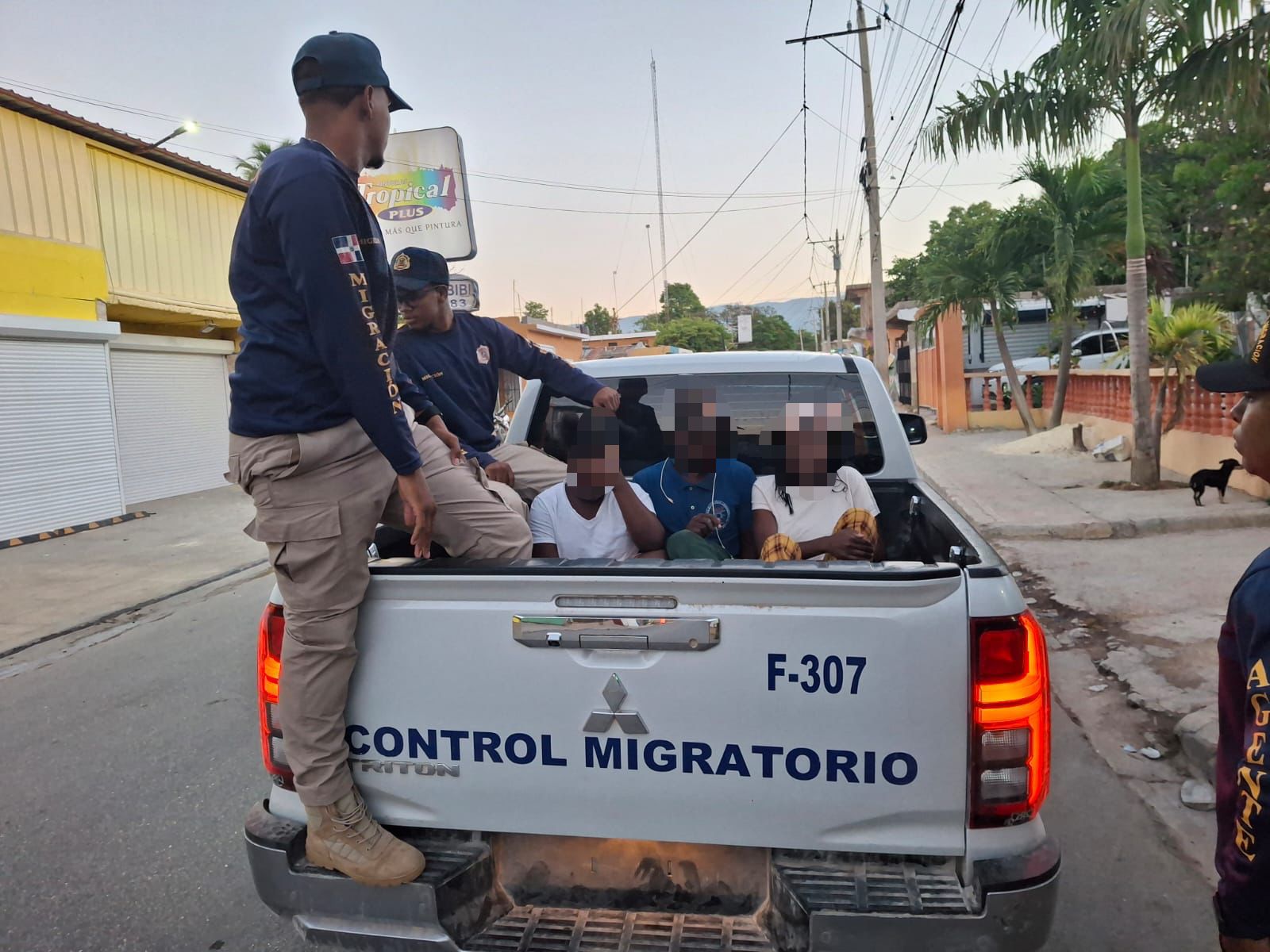 Migración detiene 3,057 y deporta 2,921 indocumentados