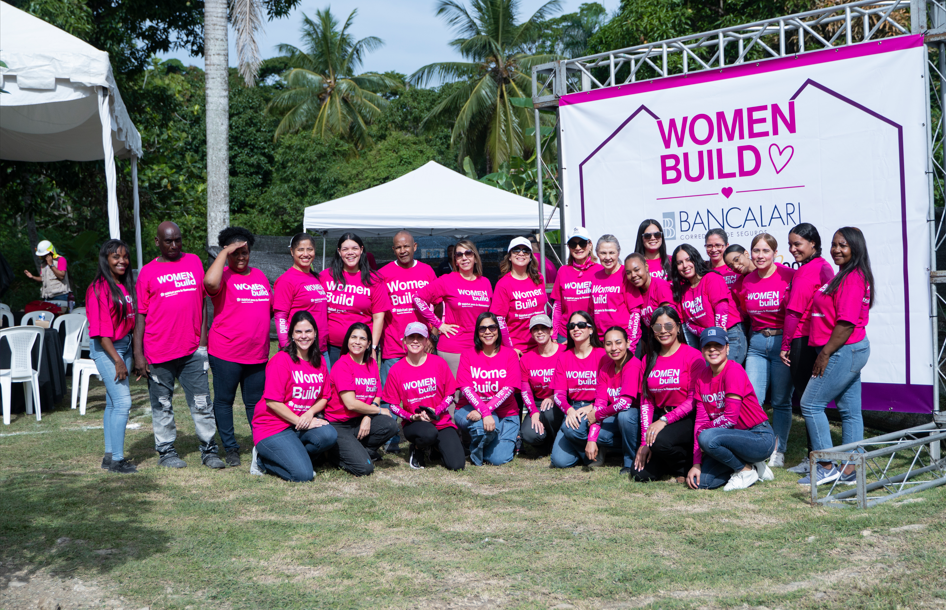 22 mujeres voluntarias transforman viviendas de familias vulnerables en Los Montaño, Yaguate