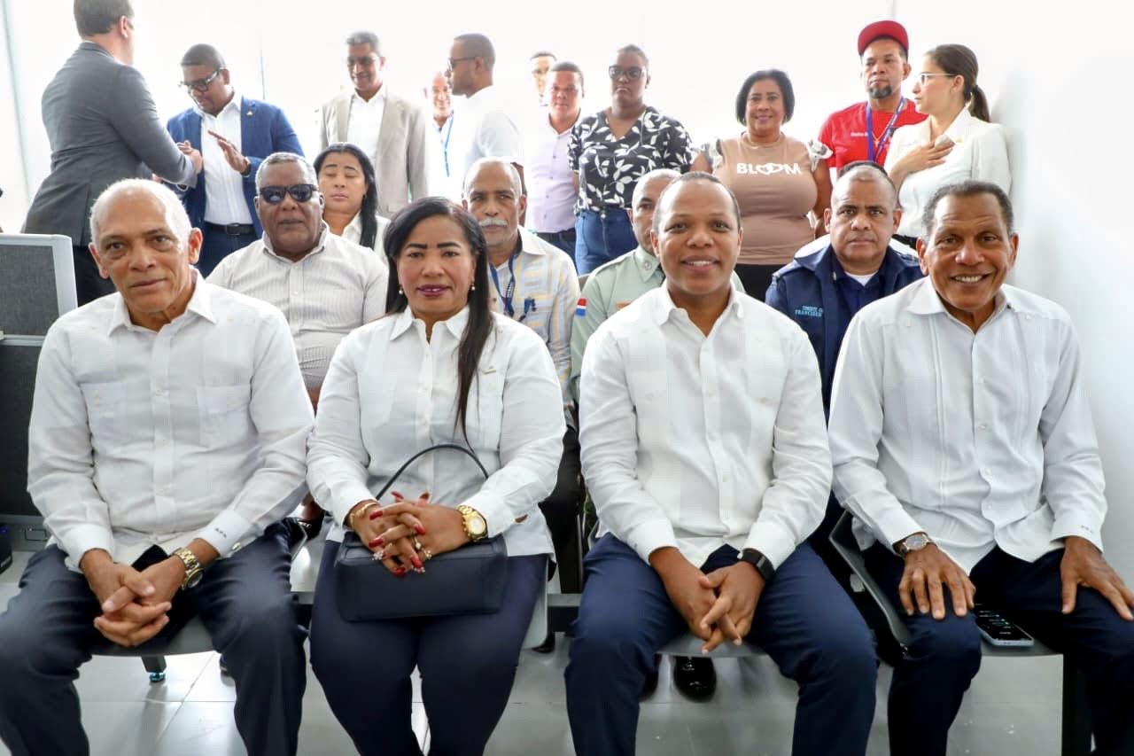 INTRANT inaugura primera oficina de licencias de conducir en Jimaní, Independencia