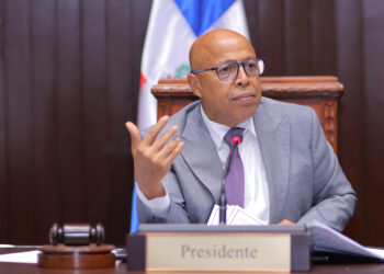 Presidente de la Cámara de Diputados aclara que no ha propuesto modificaciones a la cesantía en la reforma laboral