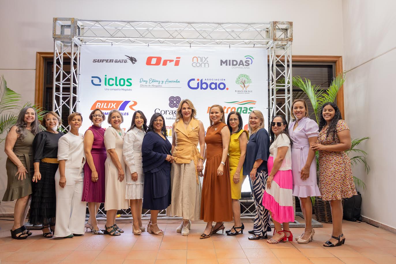 Fundación Corazones Solidarios realiza conferencia para apoyar a pacientes con cáncer