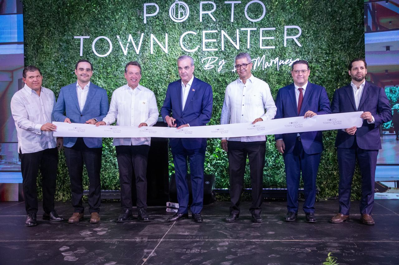 Abinader inaugura Porto Town Center, nueva plaza comercial en Arroyo Hondo