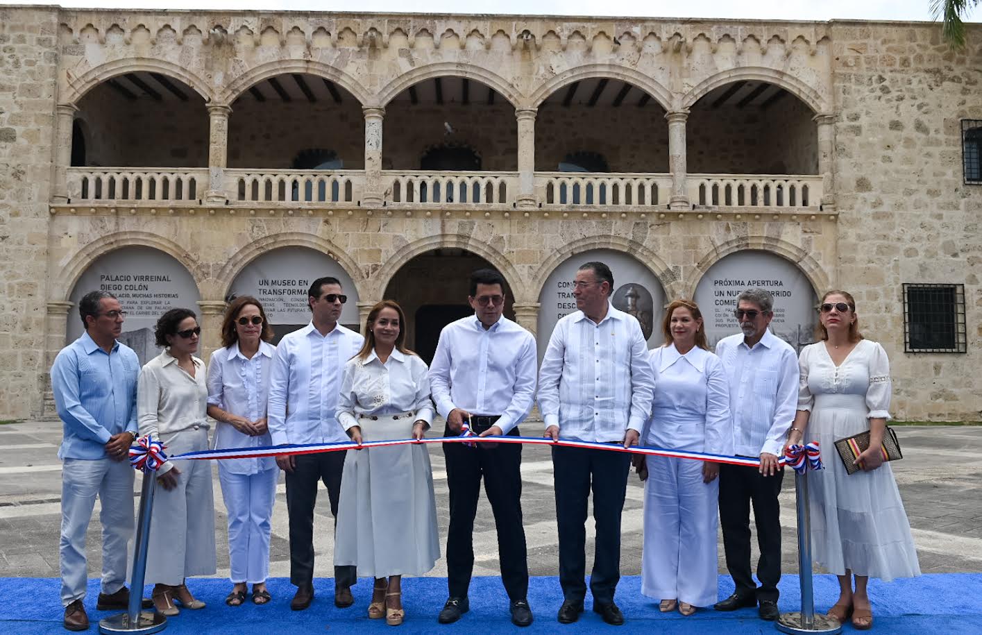 David Collado termina remozamiento infraestructura del Alcázar de Colón e inicia iluminación Ciudad Colonial con dos mil lámparas. 