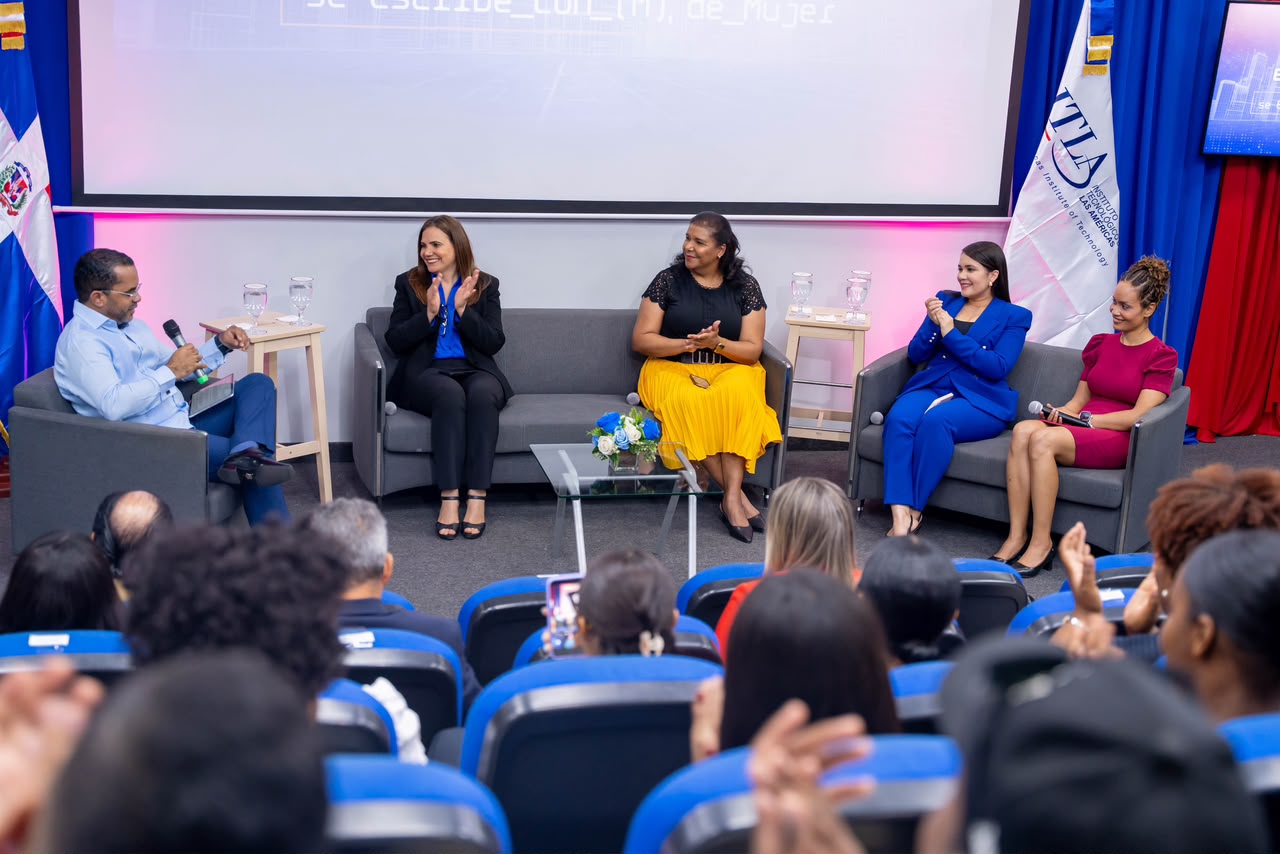 ITLA celebra panel sobre participación femenina en ciencias y tecnología