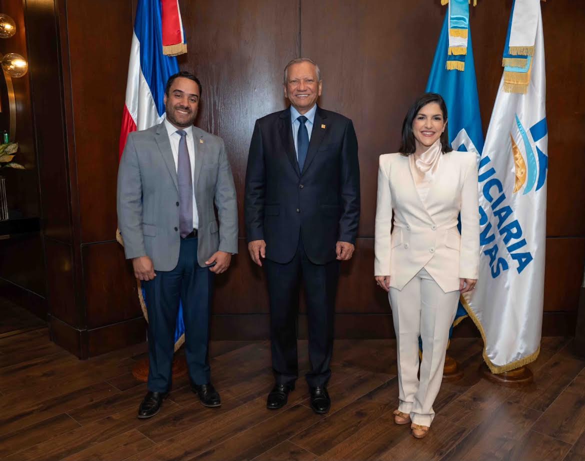 Designan a Angelina Biviana Riveiro como vicepresidenta ejecutiva de Fiduciaria Reservas