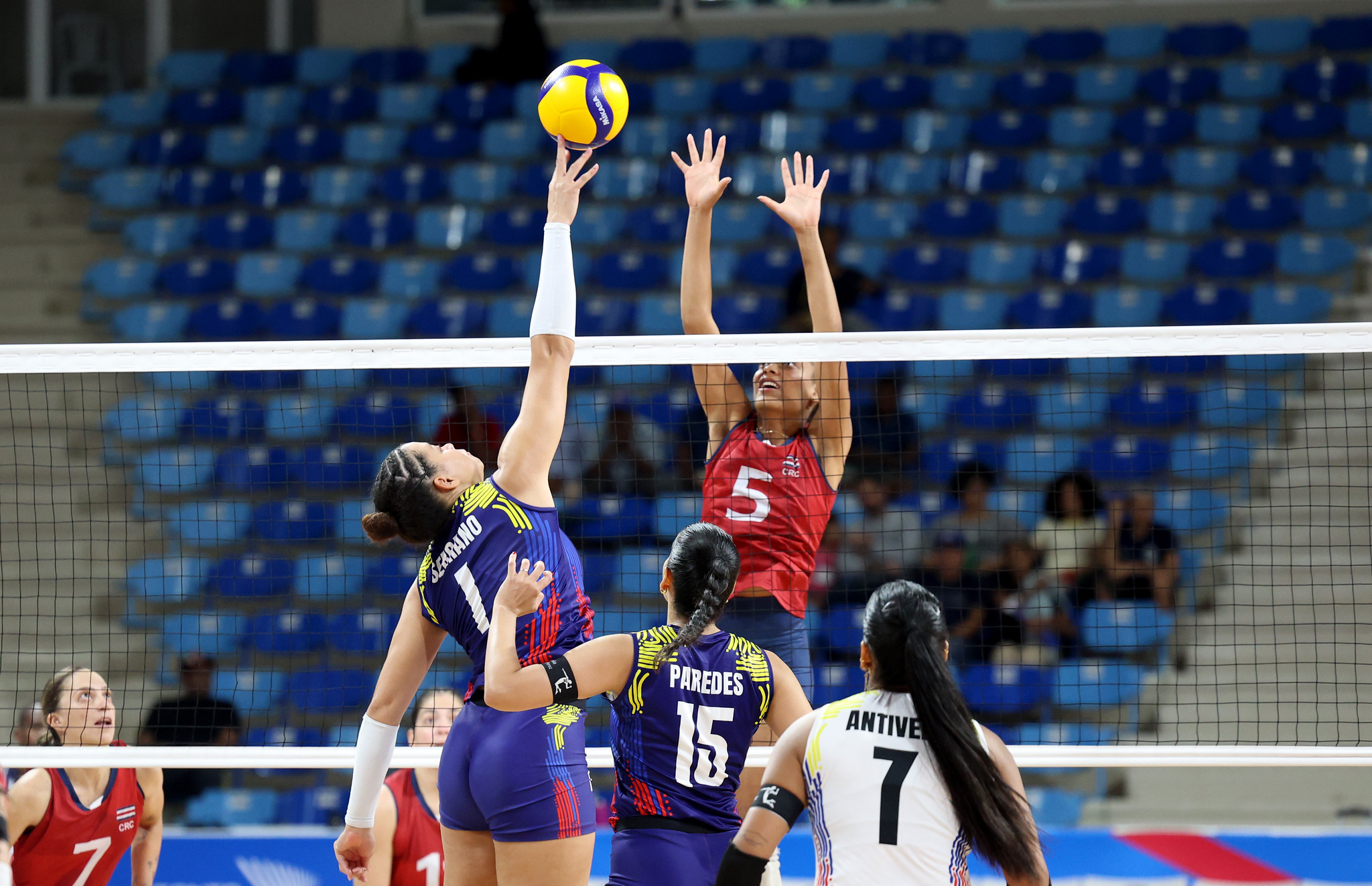 Venezuela vence a Costa Rica y disputará el quinto lugar del voleibol femenino
