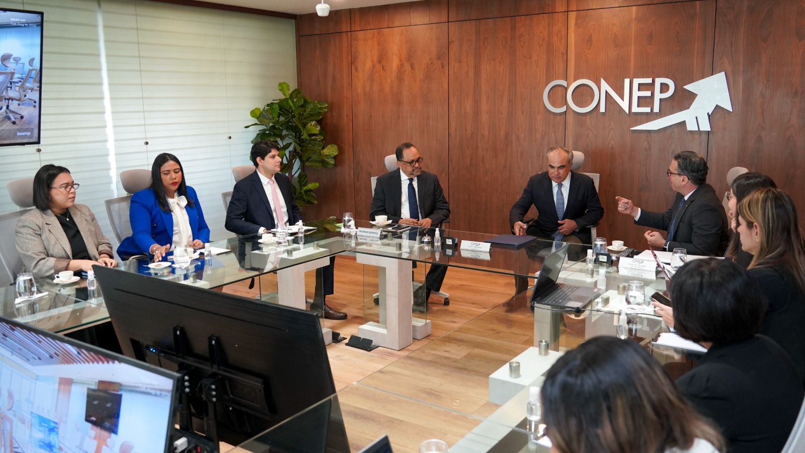 Ministerio de Justicia y CONEP impulsar participación del sector privado en Derechos Humanos