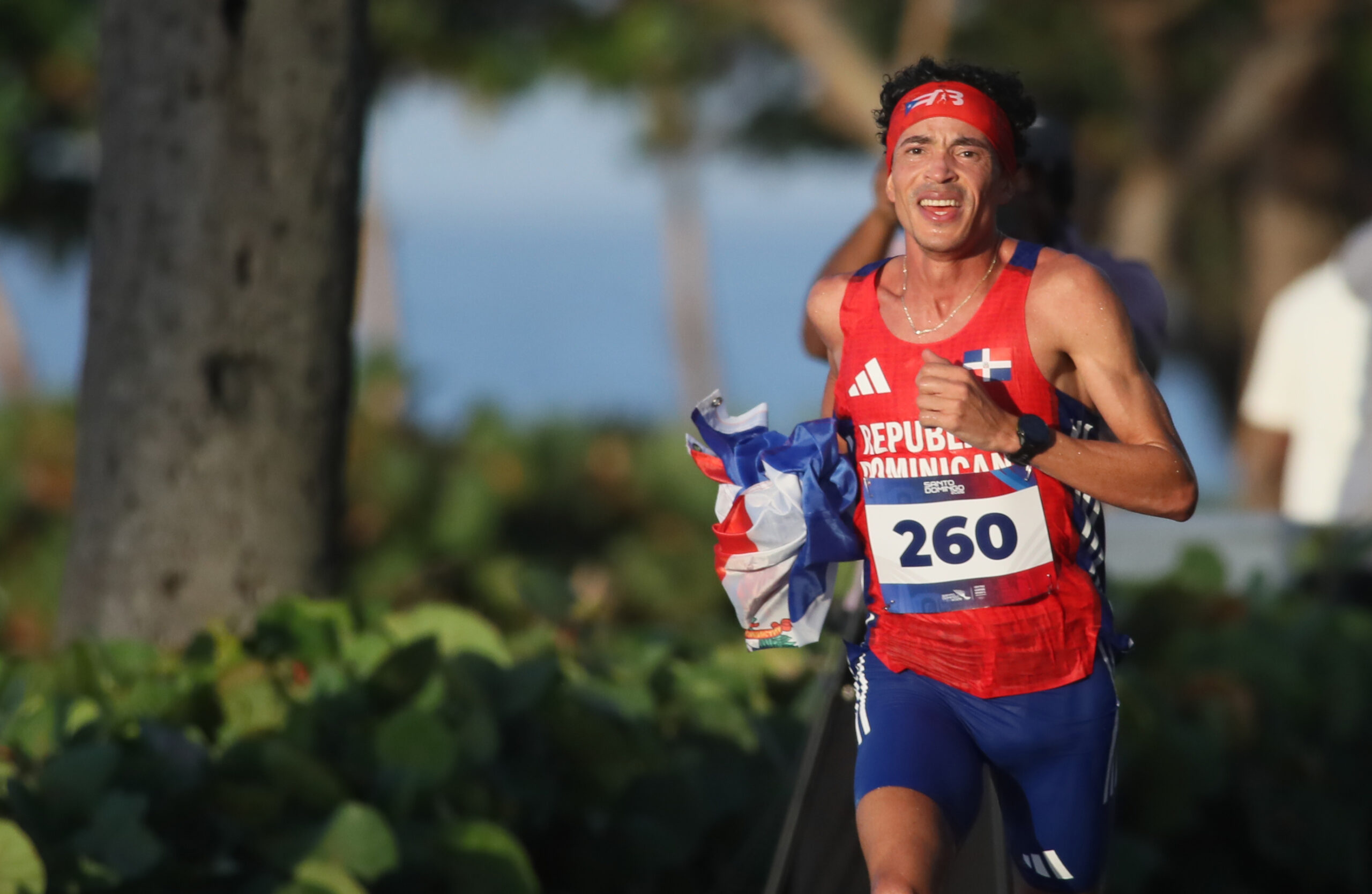 Álvaro Abreu conquista el oro para República Dominicana en la media maratón