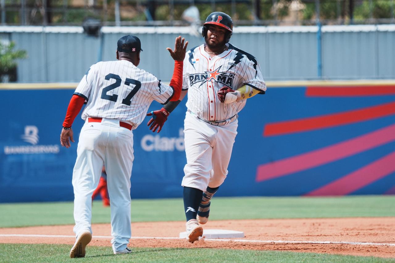 Panamá derrota a Cuba con grand slam de Erasmo Caballero en béisbol