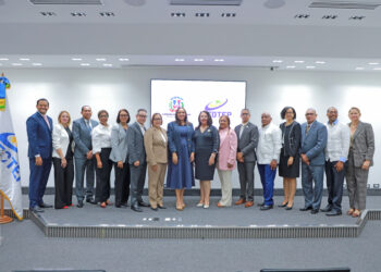 INFOTEP certifica a 267 colaboradores de la Cámara de Diputados en diferentes áreas del saber
