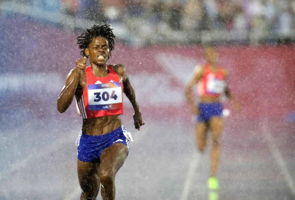 Marileidy Paulino gana el oro y rompe récord en los 400 metros