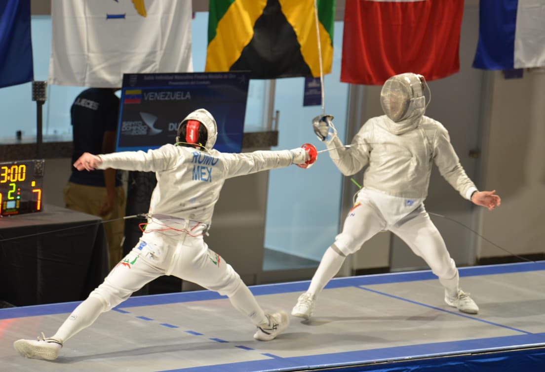 Brandon Romo conquista el oro en sable individual masculino