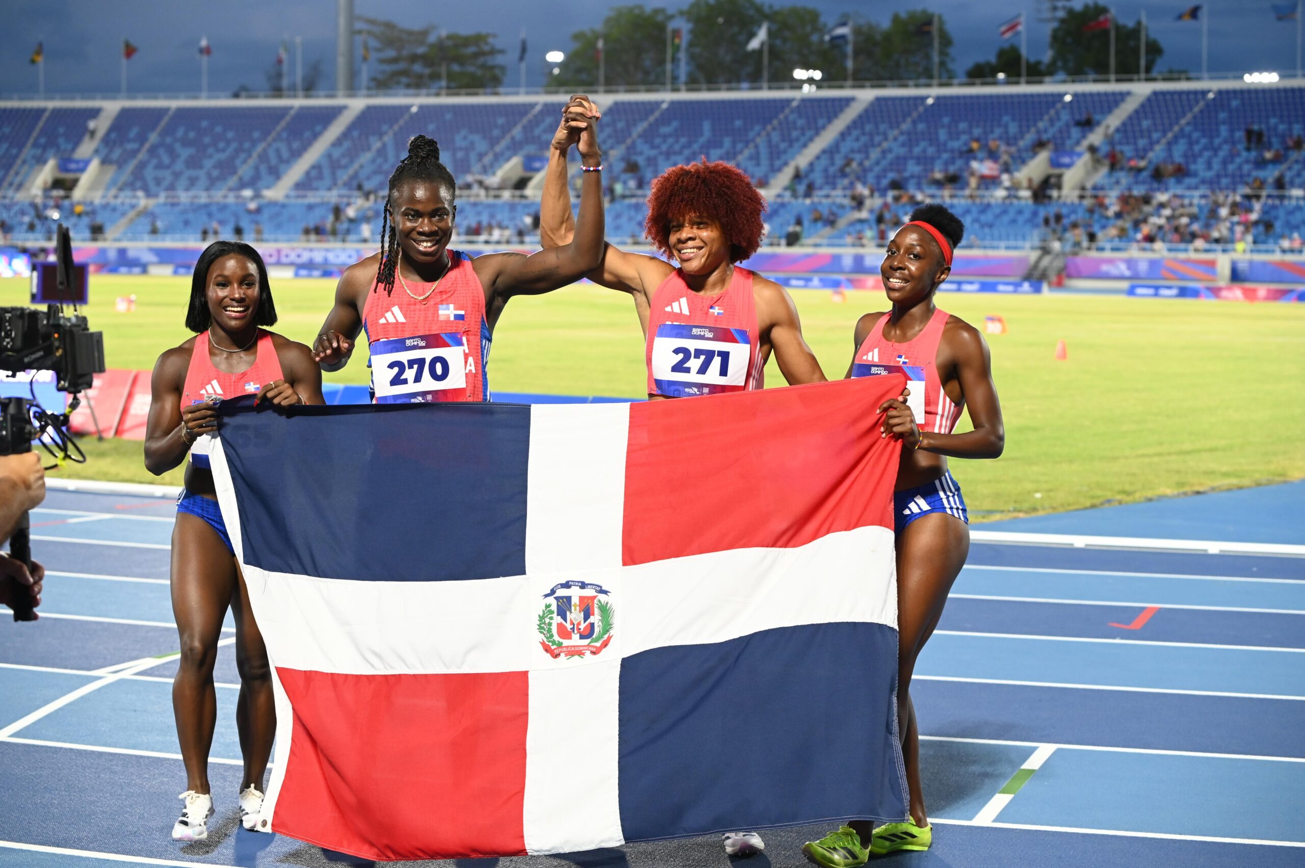 República Dominicana rompe récord y gana oro en relevo 4×100 femenino