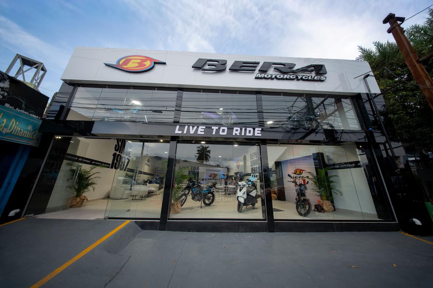 BERA Motorcycles inaugura su primera sede en RD y avanza en su expansión por el Caribe