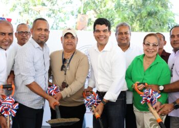 Wellington Arnaud deja iniciada ampliación del acueducto múltiple Baitoa-Taveras