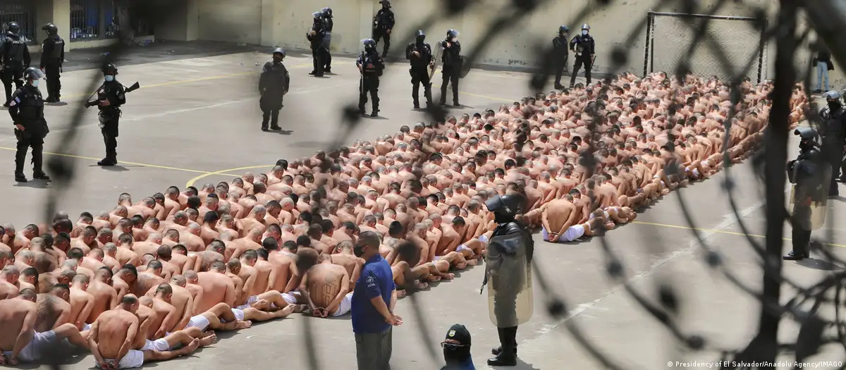 Bukele anuncia posible liberación de hasta 5,000 detenidos por presunta colaboración con pandillas