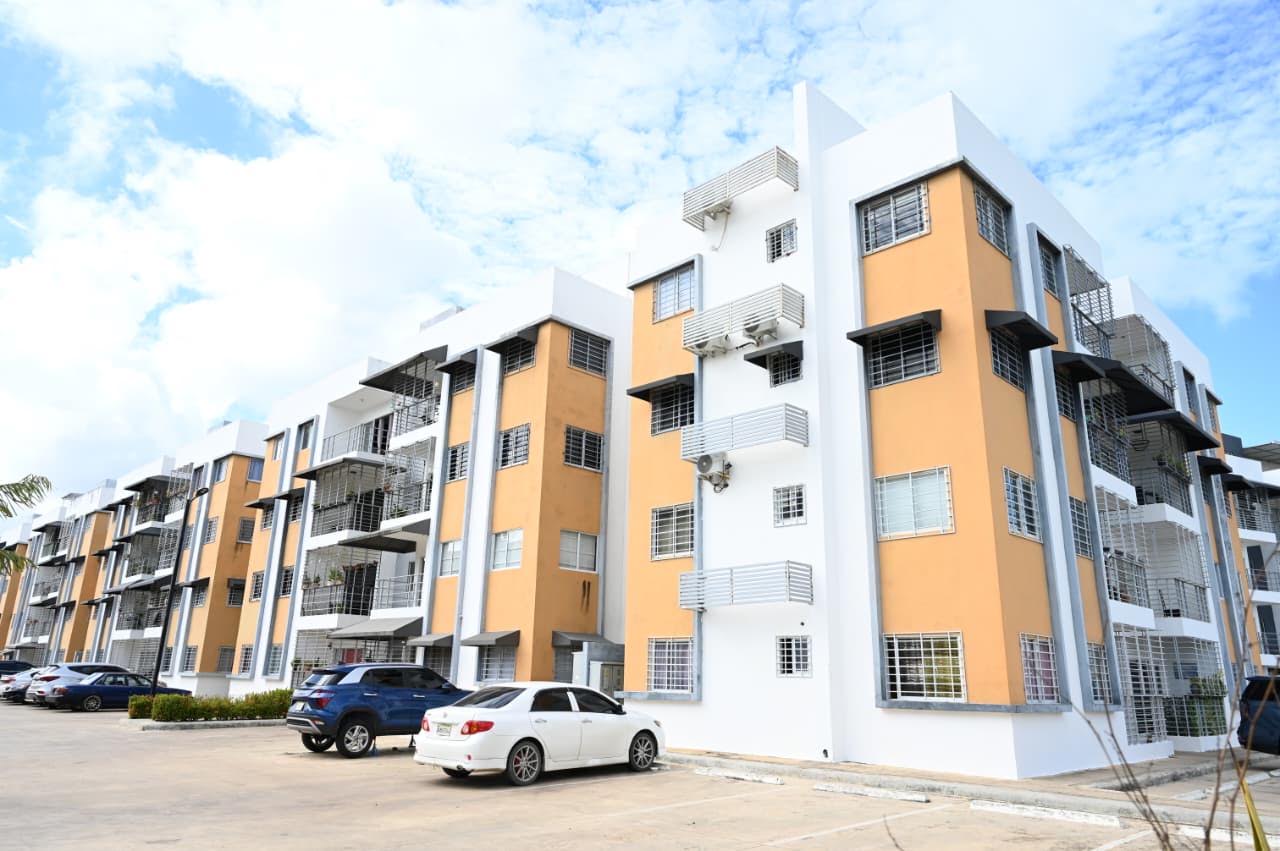 Banreservas financia con más de RD$200 millones apartamentos en Las Acacias II